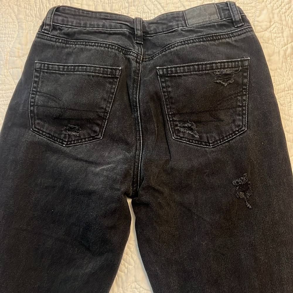 AE Mom Ripped Jeans - Picture 3 of 3